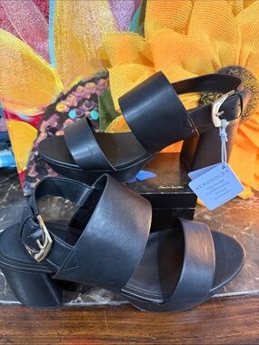 AEROSOLES Black Block Heel Platform Sandals